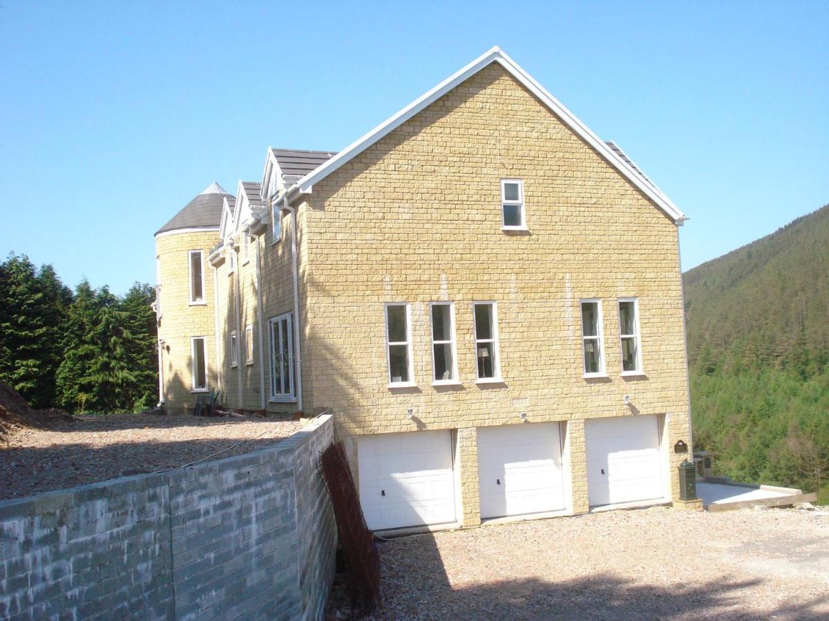 Cymmer Rowan House Bed Breakfast Main House & Self Contained Self Catering Apartment المظهر الخارجي الصورة