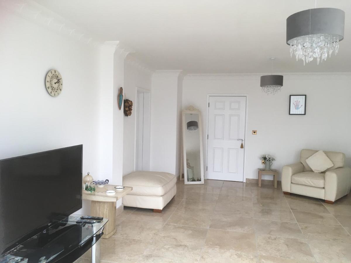 Cymmer Rowan House Bed Breakfast Main House & Self Contained Self Catering Apartment المظهر الخارجي الصورة